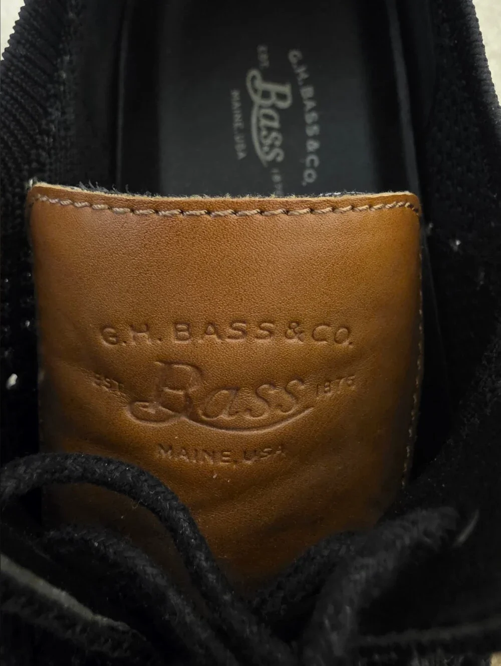 G.H. Bass & Co. Men's - 9.5 Black Knit Casual Dress Shoe Tan Heel & Tongue